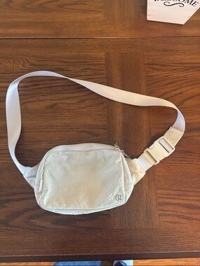 lululemon athletica Off-White Waist Pack